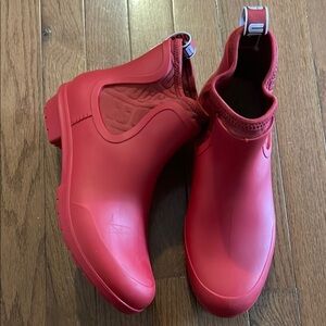 Vibrant Red Streamlined Winter Rain Boots